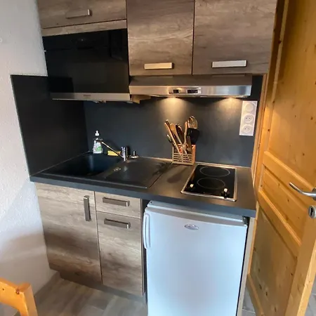 Chaleureux Et Calme A Chatel, Proche Centre, Avec Coin Montagne, Parking Et Balcon - Fr-1-693-113 * Châtel